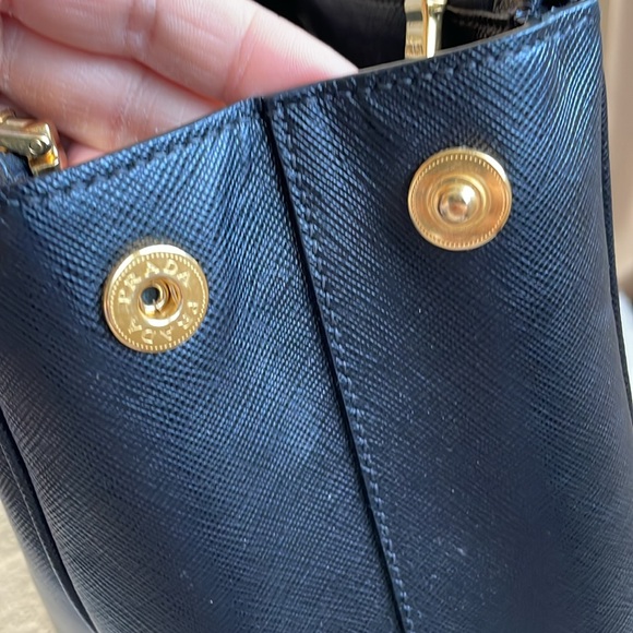 PRADA Saffiano Lux Tote Medium Size - Black - Picture 10 of 16
